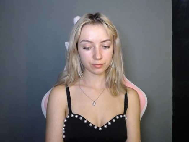 LuciaGlow live cam on BongaCams