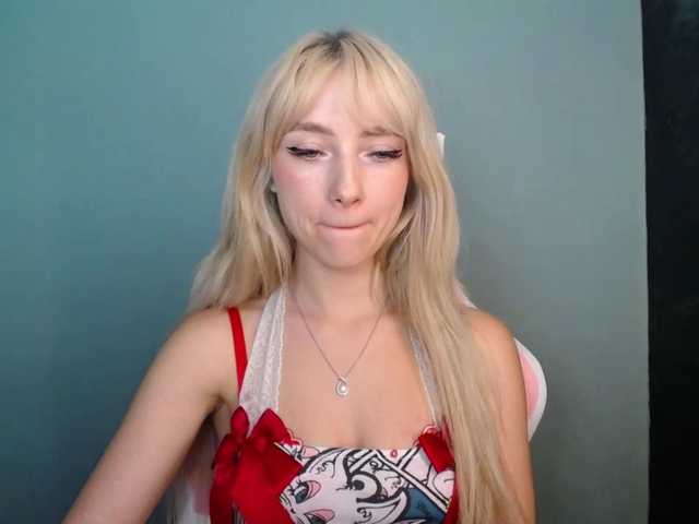 LuciaGlow live cam on BongaCams