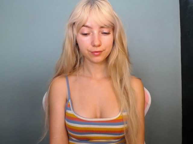 LuciaGlow live cam on BongaCams