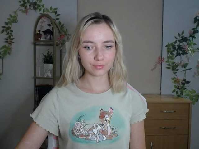 LuciaGlow live cam on BongaCams