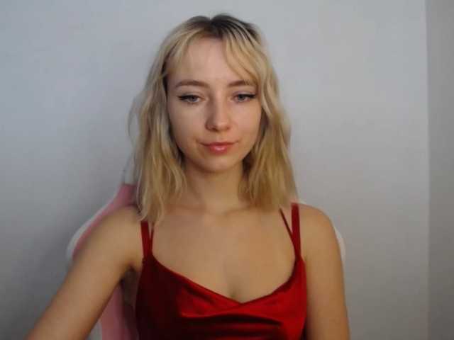 LuciaGlow live cam on BongaCams