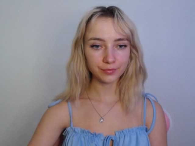 LuciaGlow live cam on BongaCams