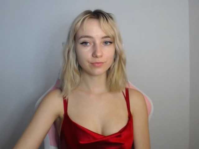 LuciaGlow live cam on BongaCams