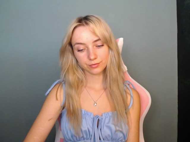LuciaGlow live cam on BongaCams