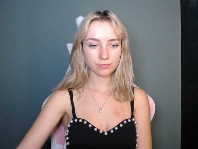 LuciaGlow live cam on BongaCams