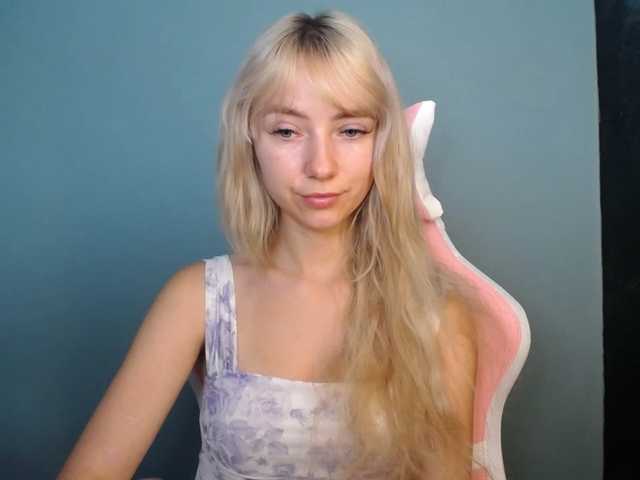 LuciaGlow live cam on BongaCams