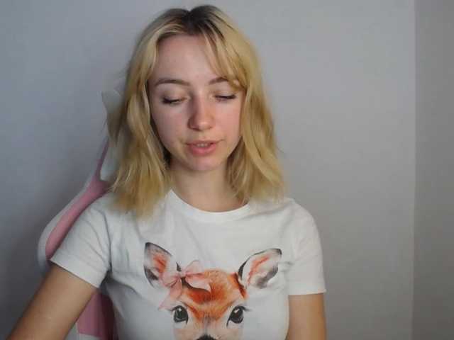 LuciaGlow live cam on BongaCams