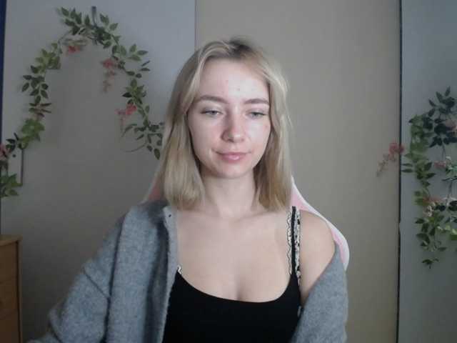 LuciaGlow live cam on BongaCams