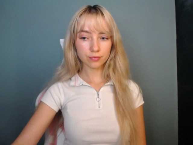 LuciaGlow live cam on BongaCams