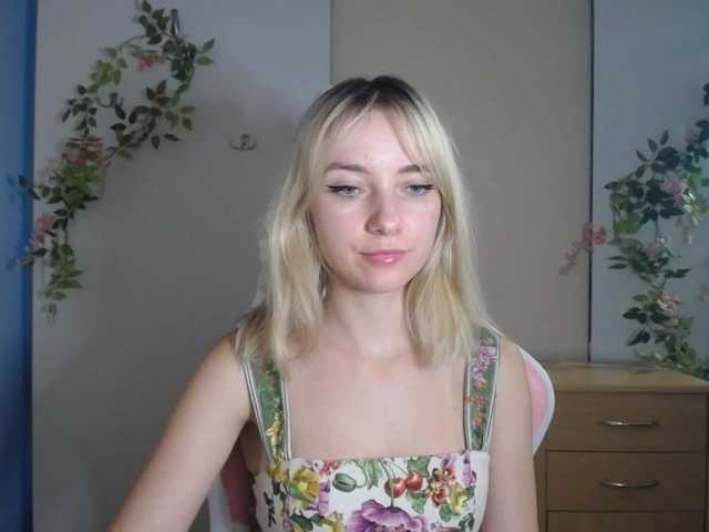 LuciaGlow live cam on BongaCams