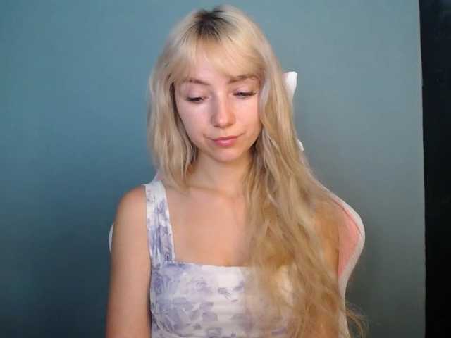 LuciaGlow live cam on BongaCams