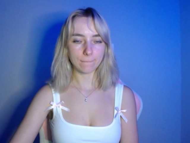 LuciaGlow live cam on BongaCams