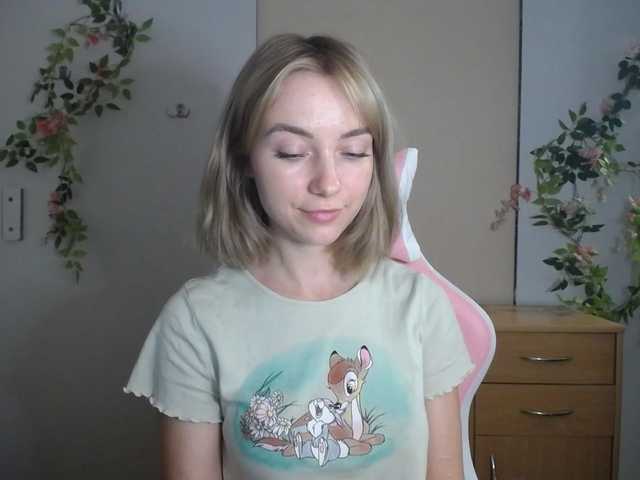 LuciaGlow live cam on BongaCams
