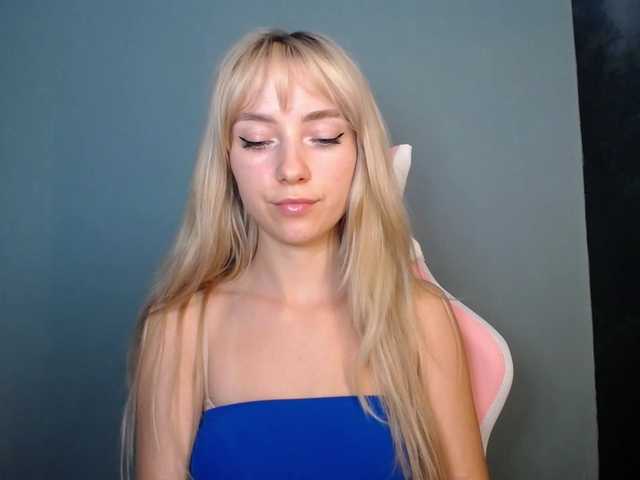 LuciaGlow live cam on BongaCams
