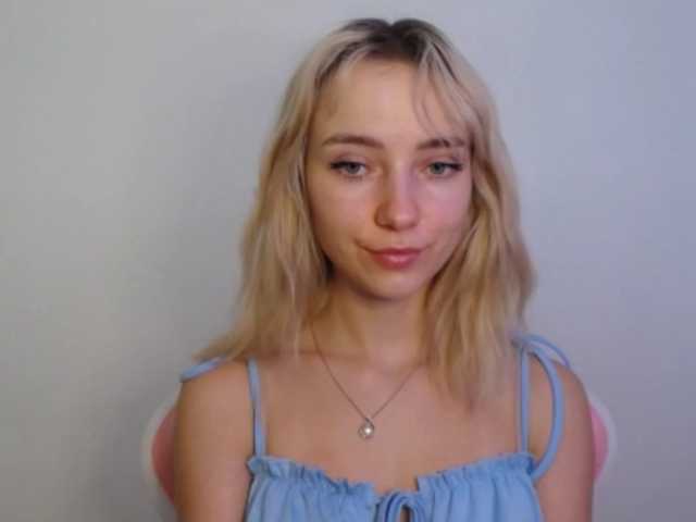 LuciaGlow live cam on BongaCams