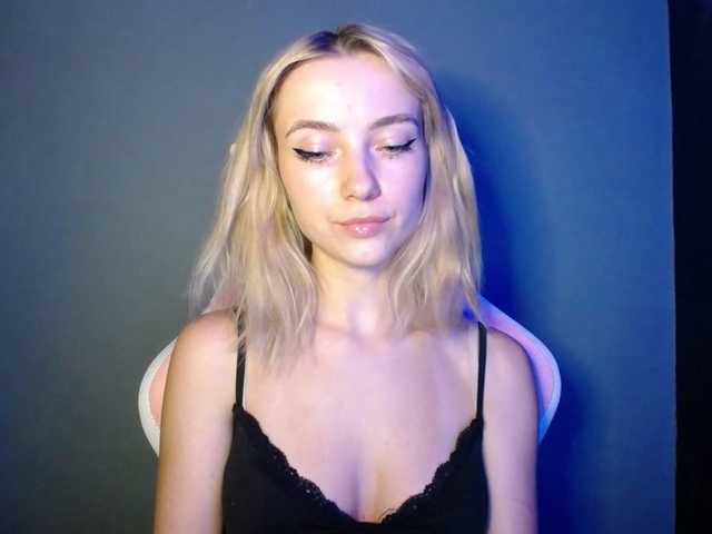 LuciaGlow live cam on BongaCams