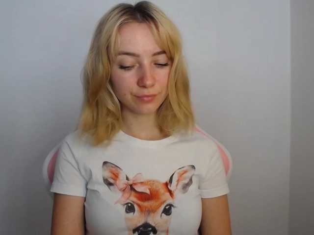 LuciaGlow live cam on BongaCams