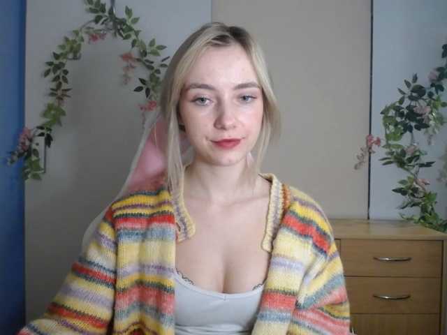 LuciaGlow live cam on BongaCams