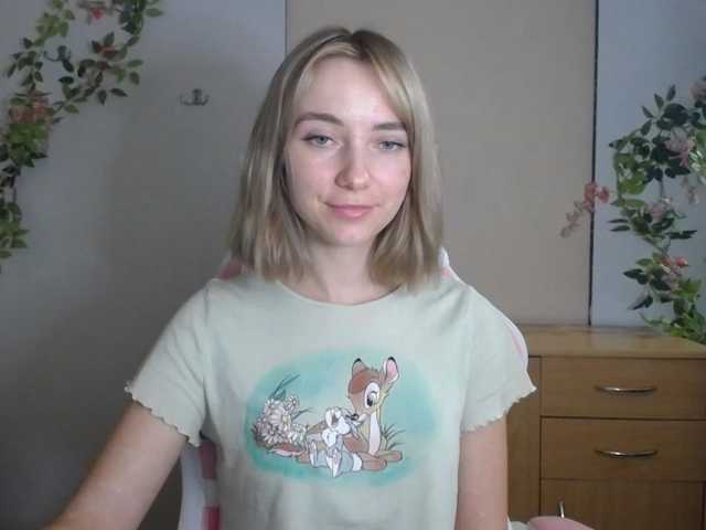 LuciaGlow live cam on BongaCams