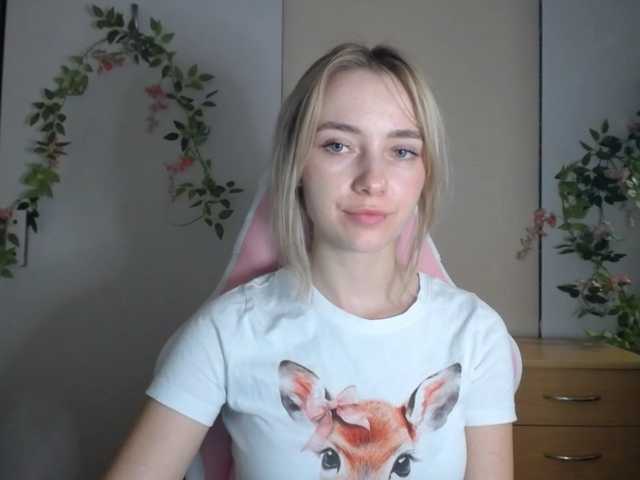 LuciaGlow live cam on BongaCams