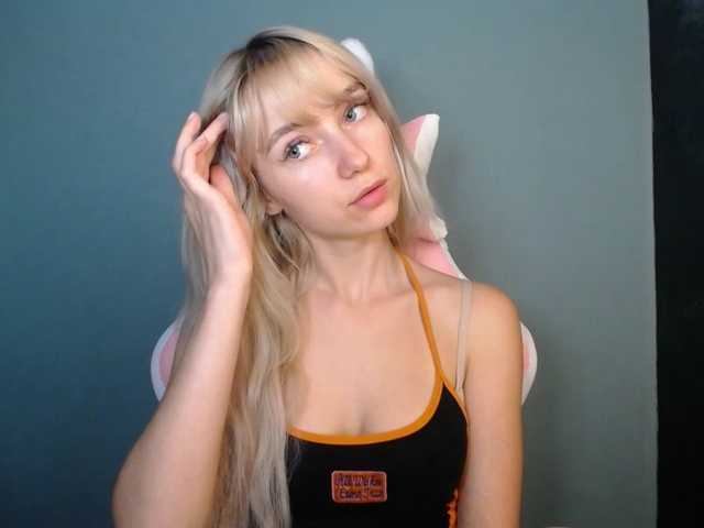 LuciaGlow live cam on BongaCams