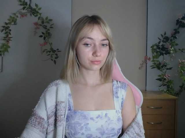 LuciaGlow live cam on BongaCams
