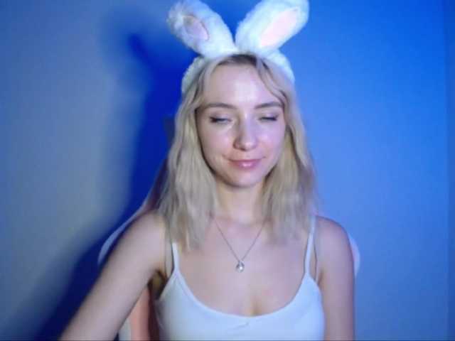 LuciaGlow live cam on BongaCams