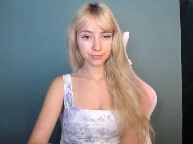 LuciaGlow live cam on BongaCams