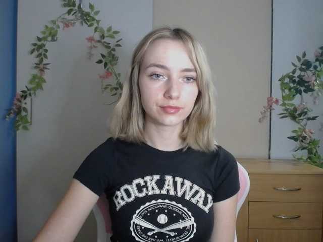 LuciaGlow live cam on BongaCams