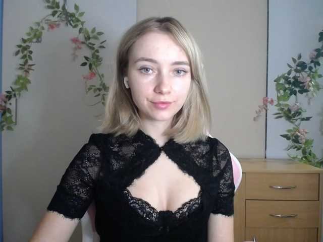 LuciaGlow, en vivo ahora en BongaCams