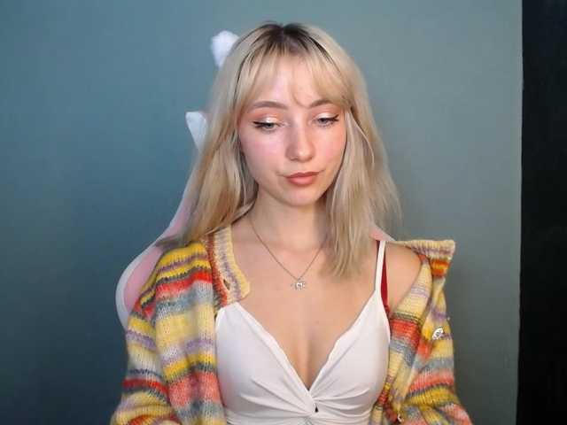 LuciaGlow live cam on BongaCams