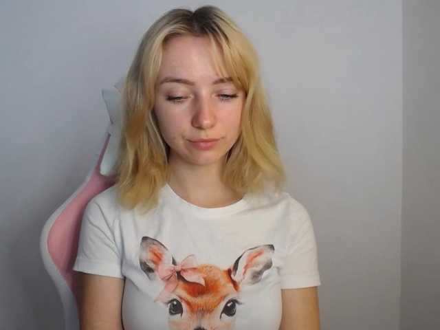 LuciaGlow live cam on BongaCams