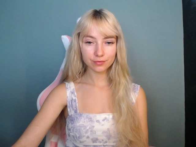LuciaGlow live cam on BongaCams