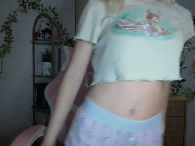 LuciaGlow live cam on BongaCams