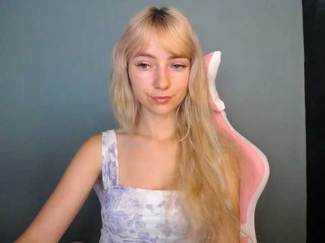 LuciaGlow live cam on BongaCams