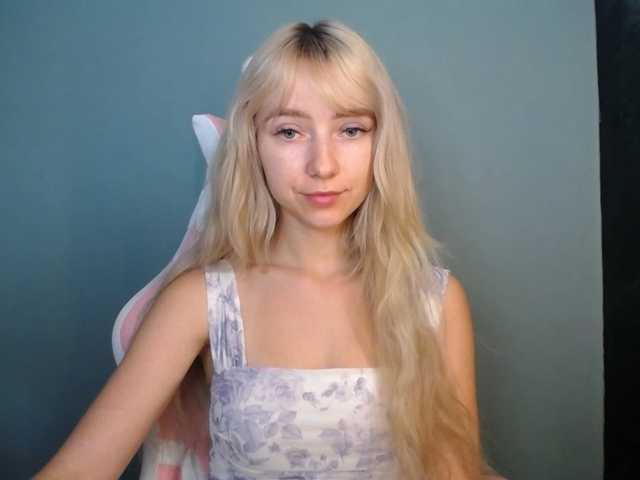 LuciaGlow live cam on BongaCams
