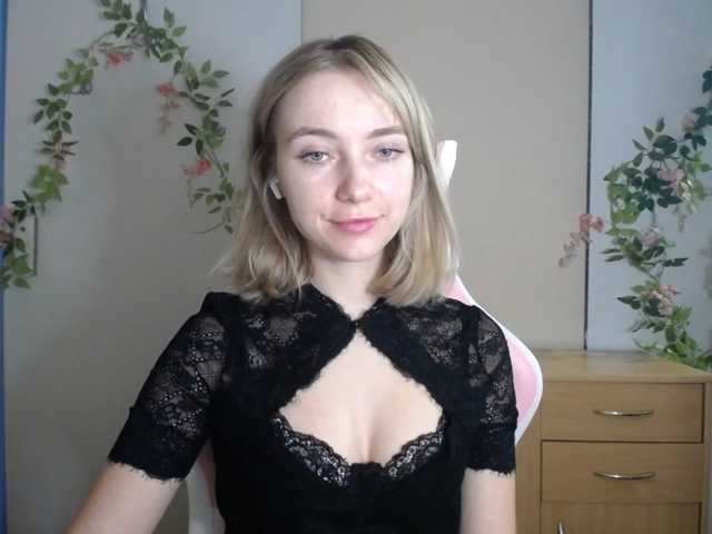 LuciaGlow, en vivo ahora en BongaCams