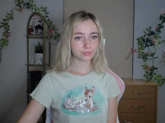 LuciaGlow live cam on BongaCams