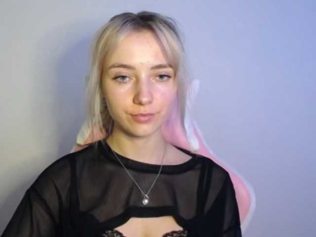 LuciaGlow live cam on BongaCams