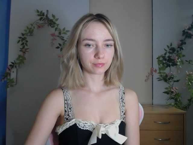 LuciaGlow live cam on BongaCams