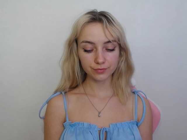 LuciaGlow live cam on BongaCams
