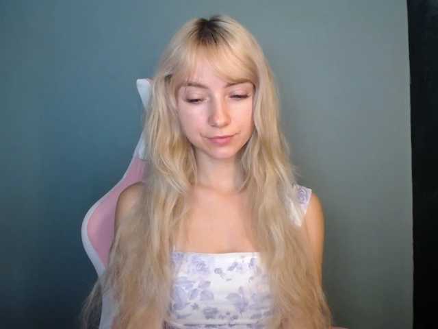 LuciaGlow live cam on BongaCams