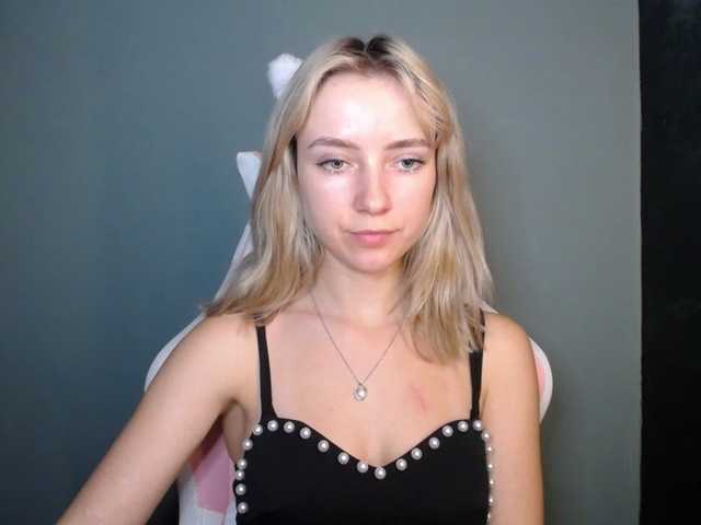 LuciaGlow live cam on BongaCams