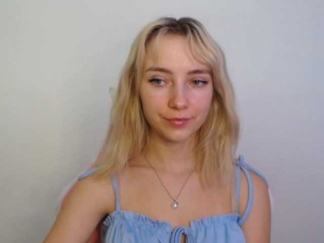 LuciaGlow live cam on BongaCams