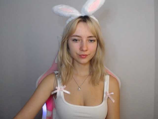 LuciaGlow live cam on BongaCams