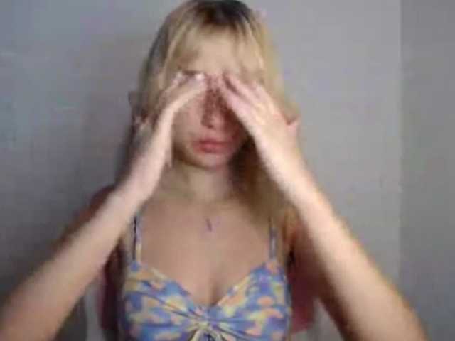 LuciaGlow live cam on BongaCams