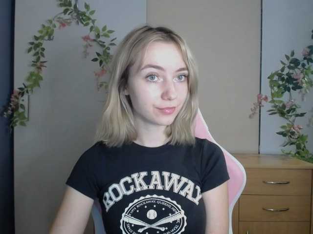 LuciaGlow live cam on BongaCams