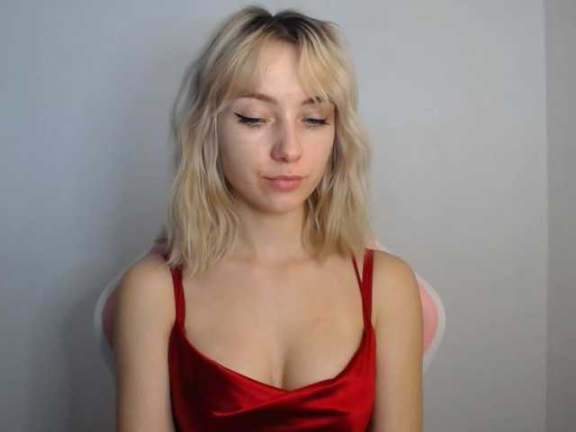 LuciaGlow live cam on BongaCams