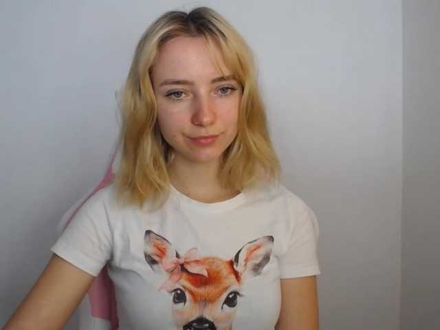 LuciaGlow live cam on BongaCams