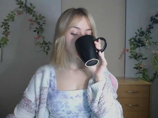 LuciaGlow live cam on BongaCams
